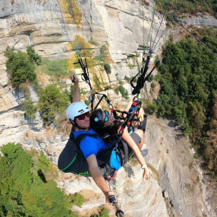 Baptême de Parapente “Découverte” sur le Plateau des Petites Roches (Saint-Hilaire-du-Touvet, Isère - 38)