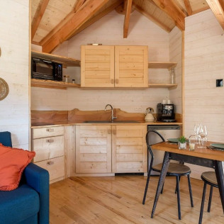 Séjour Insolite : Nuit en Cabane dans les Arbres avec Petit-déjeuner et Accès Privatif au Spa - Week-end (Satillieu, Ardèche - 07)