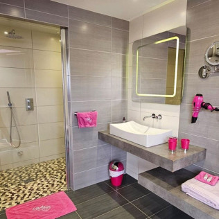Séjour Insolite dans une Bulle avec Jacuzzi et Hammam Privatif à La Féérie des Anges (Illoud, Haute-Marne - 52)