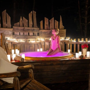 Séjour Insolite : Nuit dans une Cabane avec Petit-déjeuner et Spa Privatif à Alpinest (Serres, Hautes-Alpes - 05)