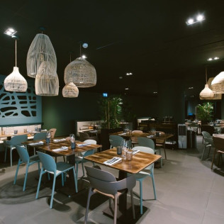 Accès Classique à Caldea avec Repas au Restaurant Blu (Andorre)