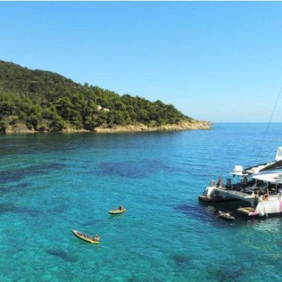 Séjour Romantique avec Spa à l'Hôtel le Galet et Excursion en Catamaran avec Apéritif pour deux (Morbihan - 56)