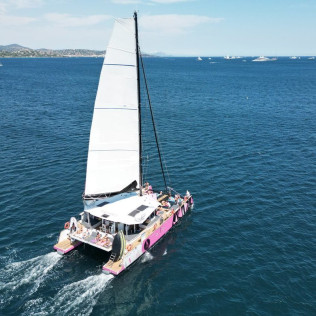 Excursion en Catamaran Demi-Journée dans le Golfe du Morbihan avec Apéritif (Morbihan - 56)