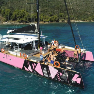 Demi-journée en Catamaran dans la Rade de Lorient (Larmor-Plage, Morbihan - 56)