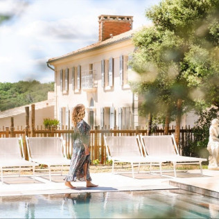 Séjour en Gîte avec Spa Privatif et Menu Traiteur pour deux au Château du Parc (Pézenas, Hérault- 34)