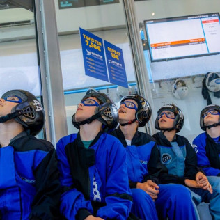 Simulateur de Chute Libre Indoor pour Enfants (Empuriabrava, Espagne)