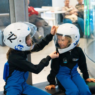 Simulateur de Chute Libre Indoor pour Enfants (Empuriabrava, Espagne)