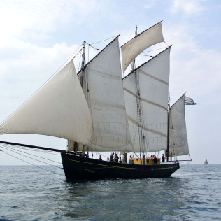 Excursion en Voilier d'une demi-journée dans la Baie de Concarneau (Concarneau, Finistère - 29)