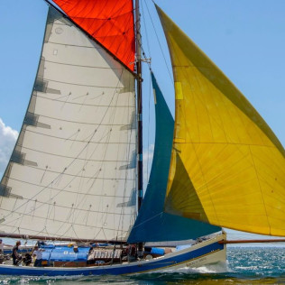 Croisière en journée à Belle-Île-en-Mer à bord du Krog E Barz (Arzon, Morbihan - 56)