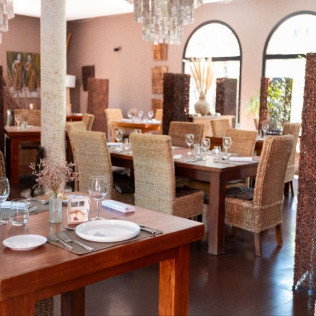 Séjour "Disini Touch" avec Petit-déjeuner et Dîner en 3 Services au Disini Hôtel Restaurant 4* (Castries, Hérault - 34)