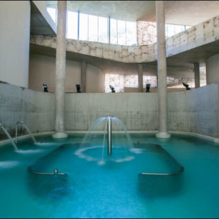 Séjour au Balneario de Panticosa 4* et Excursion en Raquettes à Neige pour deux (Espagne)