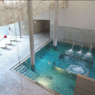 Séjour au Balneario de Panticosa 4* et Excursion en Raquettes à Neige pour deux (Espagne)