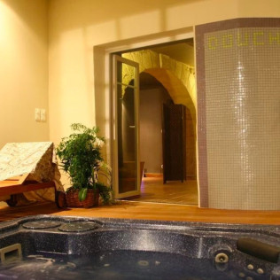 Accès au Hammam et Jacuzzi avec Gommage et Massage au Spa Esprit d'Ailleurs (Baillargues, Hérault - 34)