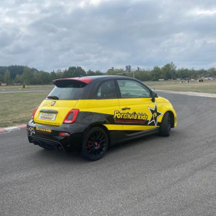 Stage de Pilotage Fiat Abarth 500 Competizione pour Enfants (12 circuits) 