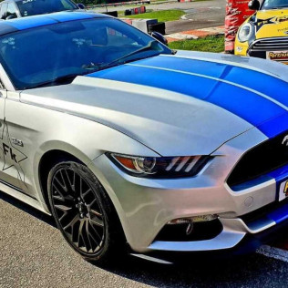 Stage de Pilotage Mustang V8 pour Enfants (12 circuits) 