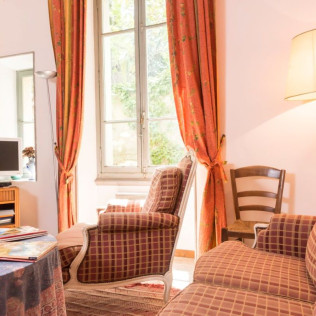 Séjour en Chambre d’Hôte avec Petit Déjeuner au Domaine Grand Guilhem (Cascastel-des-Corbières, Aude - 11)