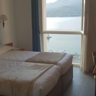 Séjour en Chambre Double Vue sur la Mer avec Jacuzzi à l'Hôtel Neptune 3* (Propriano, Corse-du-Sud - 20)