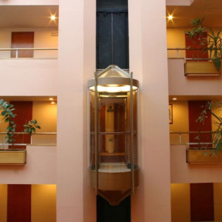 Séjour avec Déjeuner ou Dîner de Dégustation à l'Hôtel Roc Blanc 4* (Andorre)