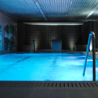 Circuit de Spa et Dîner Romantique pour deux à l'Hôtel Roc Blanc Spa 4* (Andorre)