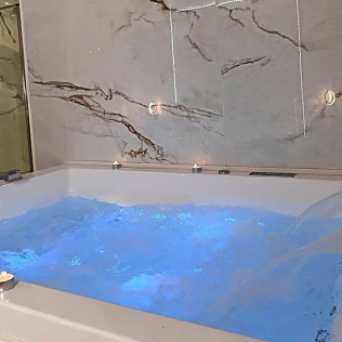 Séjour dans un Loft Spa avec Jacuzzi et Sauna Privatifs à Bulle Evasion (Triel-Sur-Seine, Yvelines - 78)