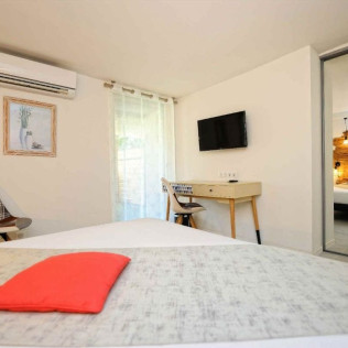 Séjour en Chambre Standard à l’Hôtel Le Tourisme 3* (Zonza, Corse-du-Sud - 20)