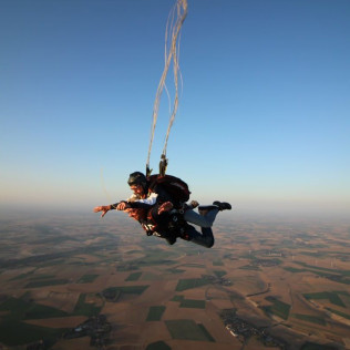 Saut en Parachute Tandem (Péronne, Somme - 80)