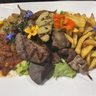 Séjour avec Petit Déjeuner à l'Hôtel Du Commerce (Amou, Landes - 40)