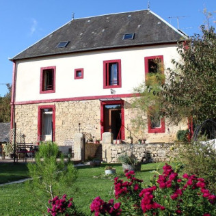 Nuit dans la Roulotte Bohème avec Petit Déjeuner à La Maison du Bonheur (Anlhiac, Dordogne - 24)