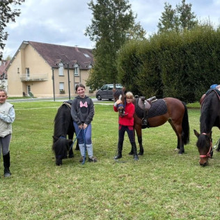Initiation au Poney Club Le Cheyenne (Seine-et-Marne, Île-de-France- 77)