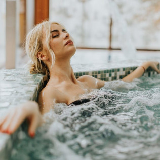 Spa Privatif avec Jacuzzi Balnéo de 45 minutes (Arpajon, Essonne - 91)
