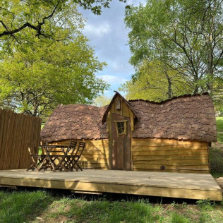 Séjour et Nuit Insolite en Cabane Enchantée avec Petit Déjeuner chez Koadou (Pluméliau, Morbihan - 56)