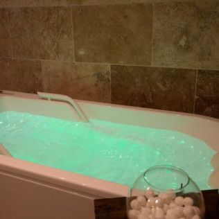 Forfait Spa avec Massage et Bain Hydromassant à l'Hôtel Les Oliviers (Loriol-sur-Drôme, Drôme - 26) 