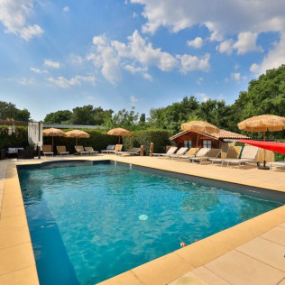 Week-end avec Spa à l'Hôtel Déjeunez sous l'Arbre (Rousset, Bouches-du-Rhône - 13)