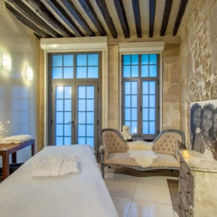 Massage du Dos à Beauté Noble Paris (Île-de-France- 75)
