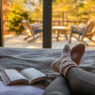 Séjour Insolite : Nuit dans la Cabane Petite Buëch avec Petit-déjeuner et Spa Privatif à Alpinest (Serres, Hautes-Alpes - 05)
