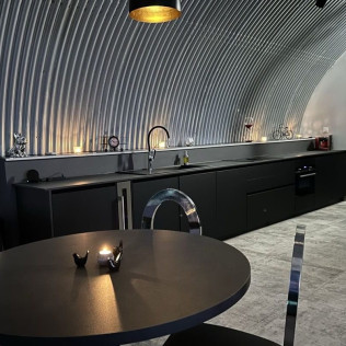 Séjour en Logement Insolite : Nuit dans une Arche Bioclimatique avec Champagne, Spa Privé et Piscine Chauffée (Le Vignon-en-Quercy, Lot - 46)