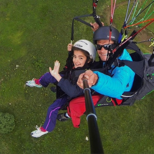 Baptême de Parapente au-dessus du Lac de Serre-Ponçon (Chorges, Hautes-Alpes - 05)