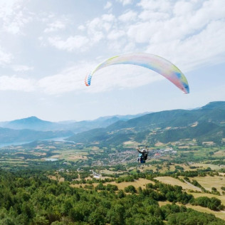Baptême de Parapente au-dessus du Lac de Serre-Ponçon (Chorges, Hautes-Alpes - 05)
