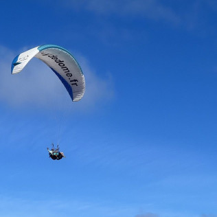 Vol Performance en Parapente Biplace (Orcines, Puy-de-Dôme - 63)