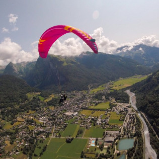 Vol en Parapente Gypaète au dessus de trois sommets du Giffre (Samoëns, Haute-Savoie - 74) 