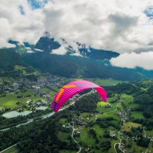Vol en parapente Aigle Royal au-dessus du Criou et des Saix (Samoëns, Haute-Savoie - 74) 