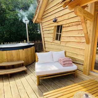 Séjour de 2 nuits au Repaire du Dragon avec Bain Nordique Privatif au Jardin Zen du Quistillic (Guerlédan, Côtes-d'Armor - 22)