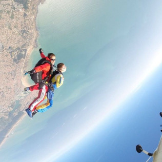 Saut en Parachute en Vendée avec Photos et Vidéos (2 zones de saut)