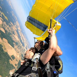 Saut en Parachute Tandem (Auxerre / Troyes)