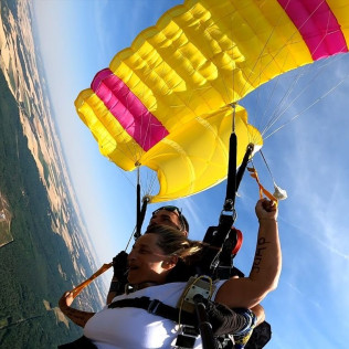 Saut en Parachute Tandem (Auxerre / Troyes)
