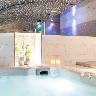 Privatisation de Spa en Groupe avec Champagne à Secret de Paris Hôtel & Spa 4* (Paris, Île-de-France - 75)