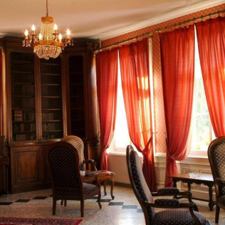 Forfait Gastro & Culture : 2 Nuits en Chambre Supérieure, Dîners, Accès au Musée du Poilu et Spa Privatif au Château des Monthairons (Grand-Est- 55)