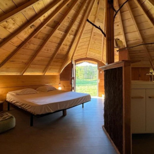 Séjour Insolite : Nuit dans une Hutte au Domaine d’Escapa (Estipouy, Gers - 32)