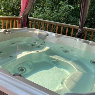 Séjour Insolite dans une Bulle avec Jacuzzi et Hammam Privatif à La Féérie des Anges (Illoud, Haute-Marne - 52)