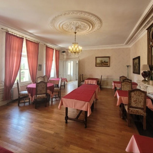 Forfait Découverte : Séjour en Chambre Supérieure avec Dîner et Accès Spa Privatif au Château des Monthairons (Le Petit Monthairon, Meuse - 55)